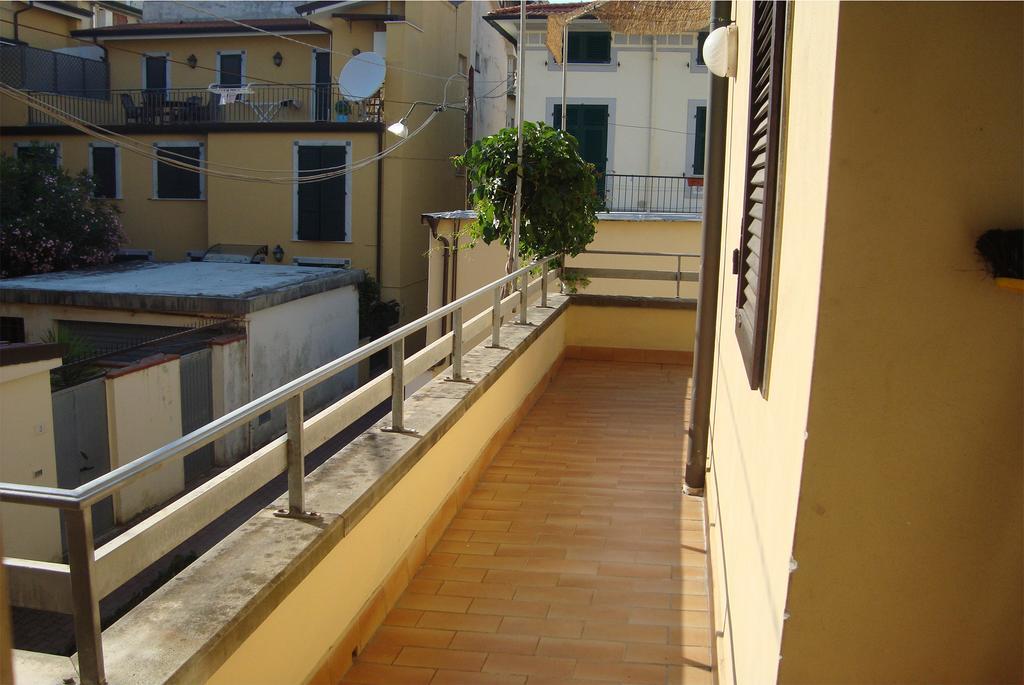 La Casa In Passeggiata - Seancity Viareggio Eksteriør billede